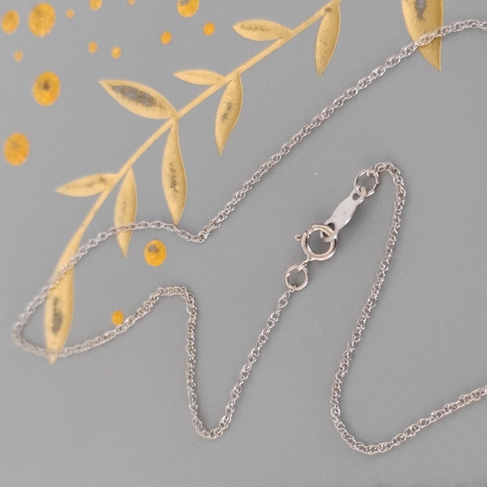 14 K White Gold Necklace